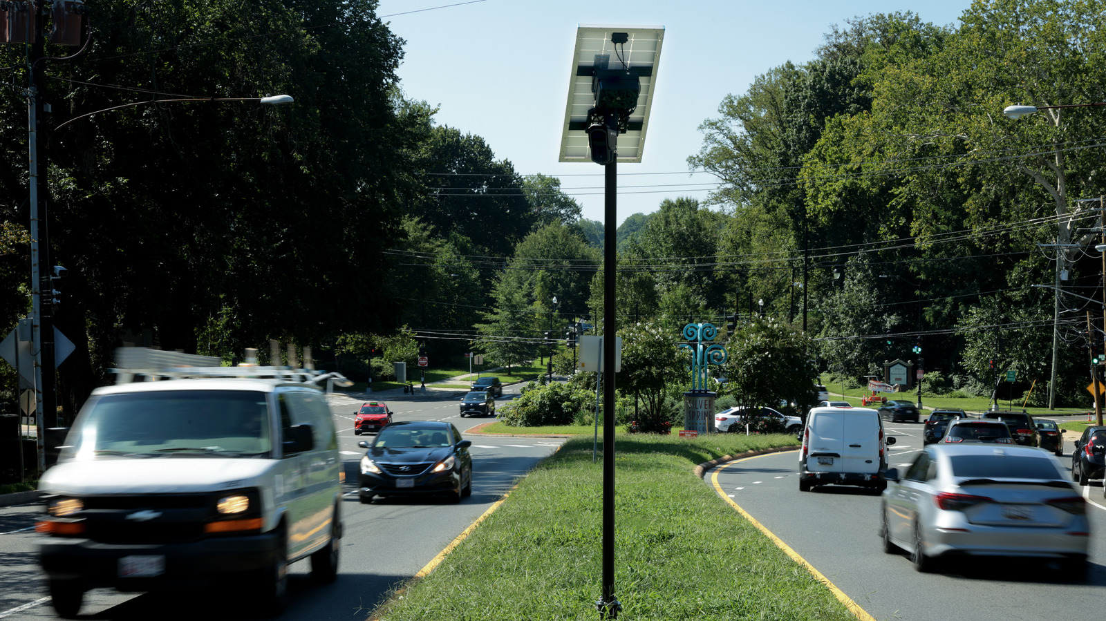 This Town Removed Every Flock Camera And Replaced Them With 54 Other Plate Readers – CarScoops