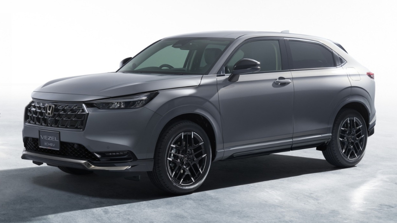 2027 Honda Vezel Gets A Black Sport Style Glow-Up In Japan – CarScoops