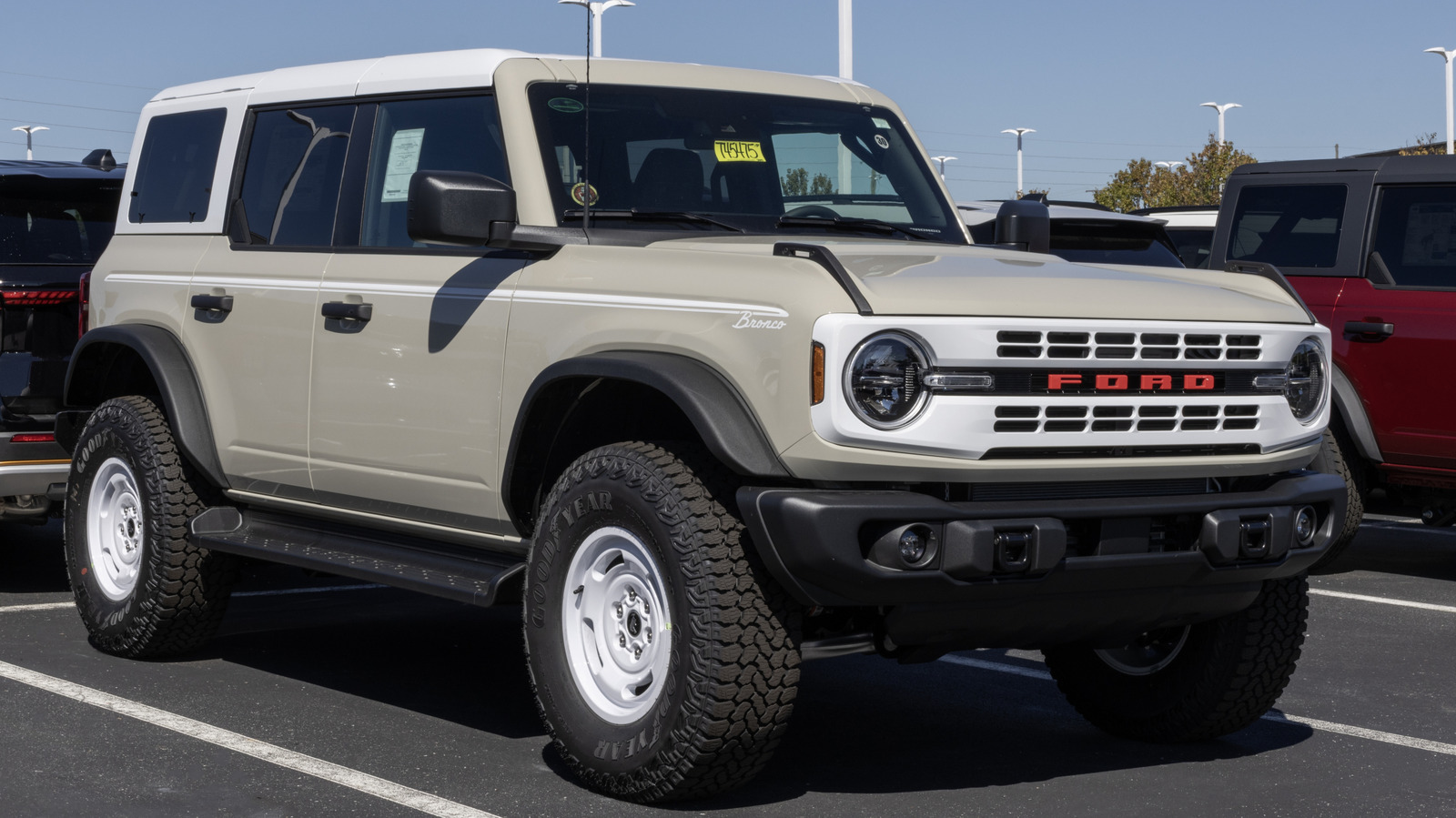 Ford Bronco Or Jeep Wrangler: Which Has Sold Better In 2026 So Far? – SlashGear