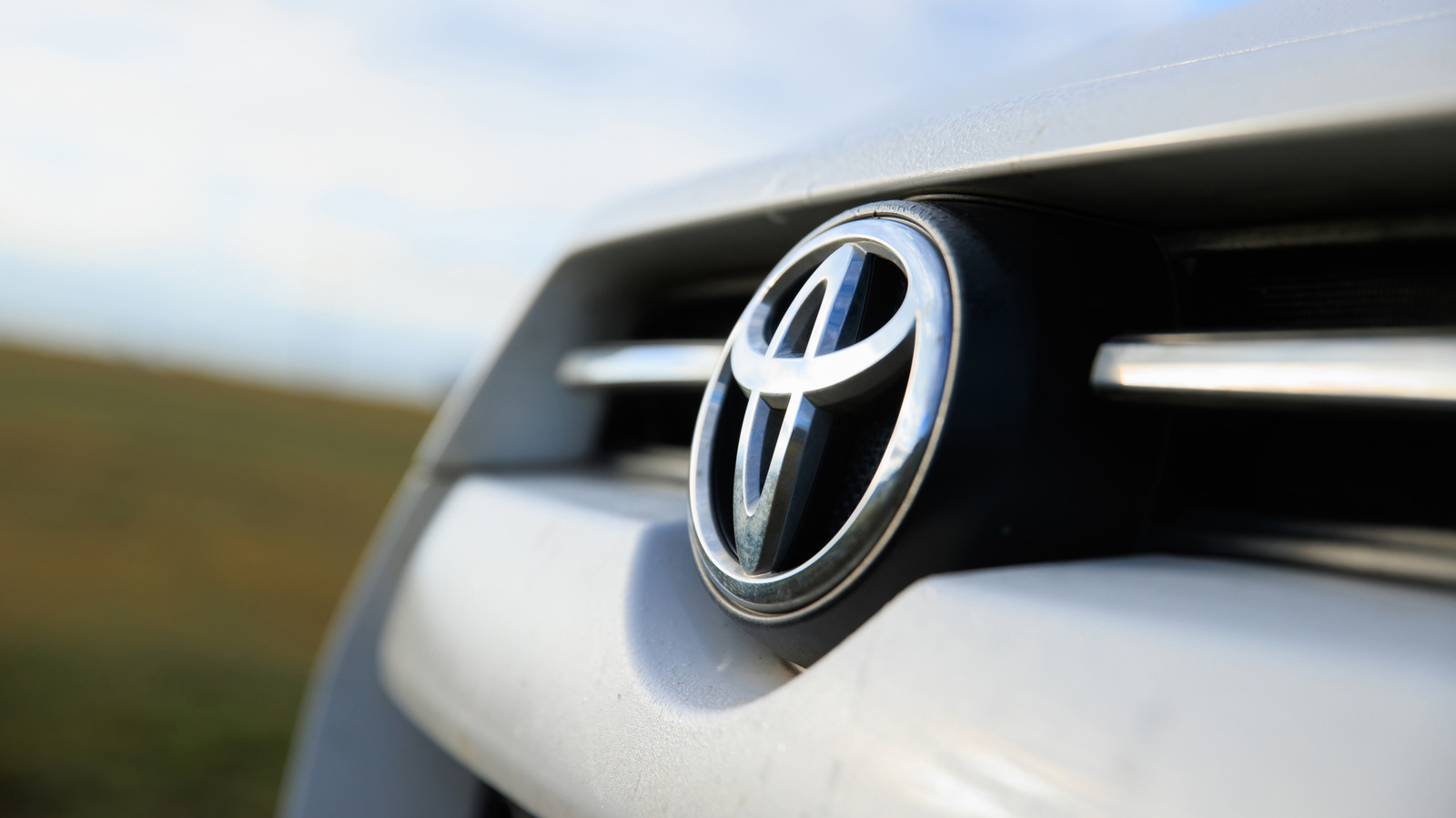 Toyota Wants To Sell Its Engines & Hybrid Systems To Other Automakers – Here’s Who Could Buy Them – SlashGear