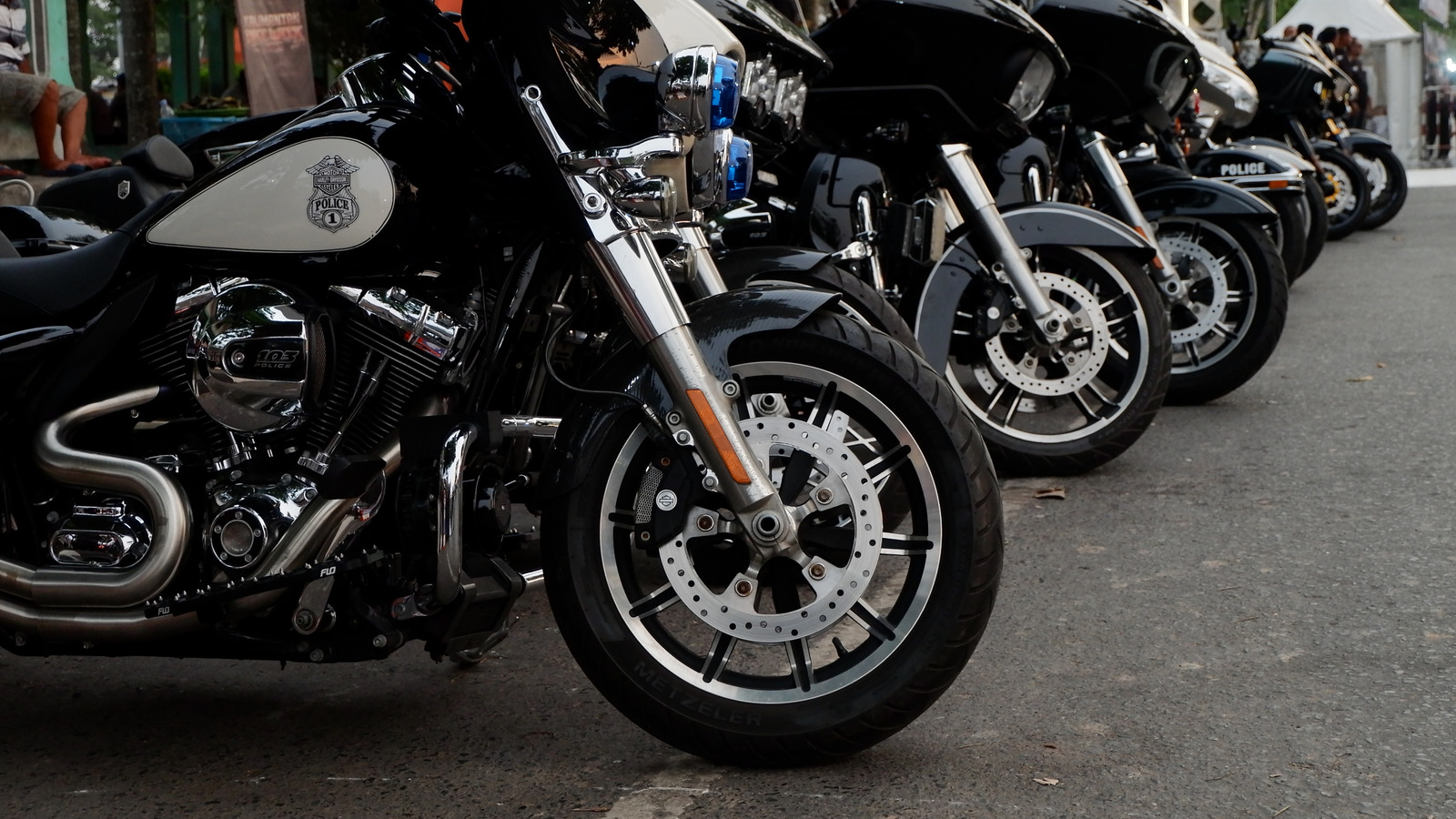 5 Of The Best Highway Foot Pegs For Your Harley-Davidson, According To Riders – SlashGear