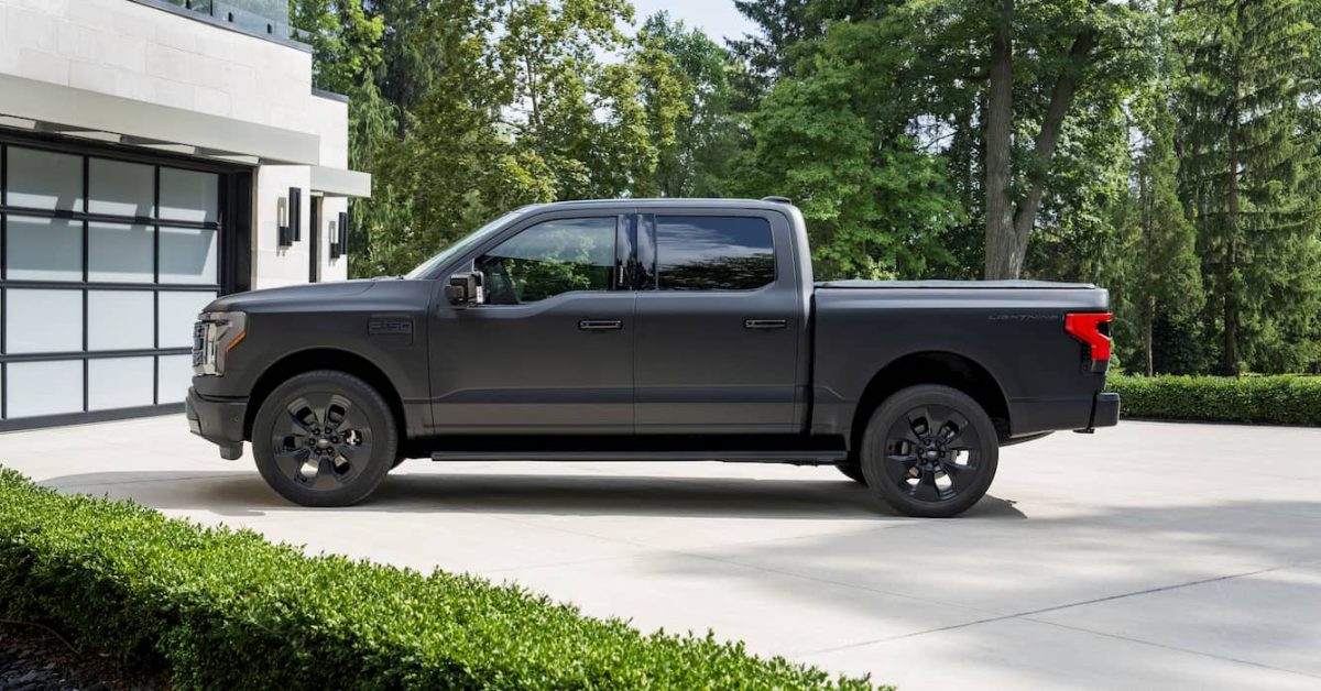Ford’s electric pickup is suddenly selling like hotcakes at 50% off used