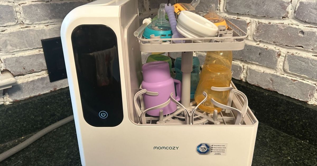 Momcozy D8 review: I handed my twins’ bottles to a machine, and the daily routine got easier