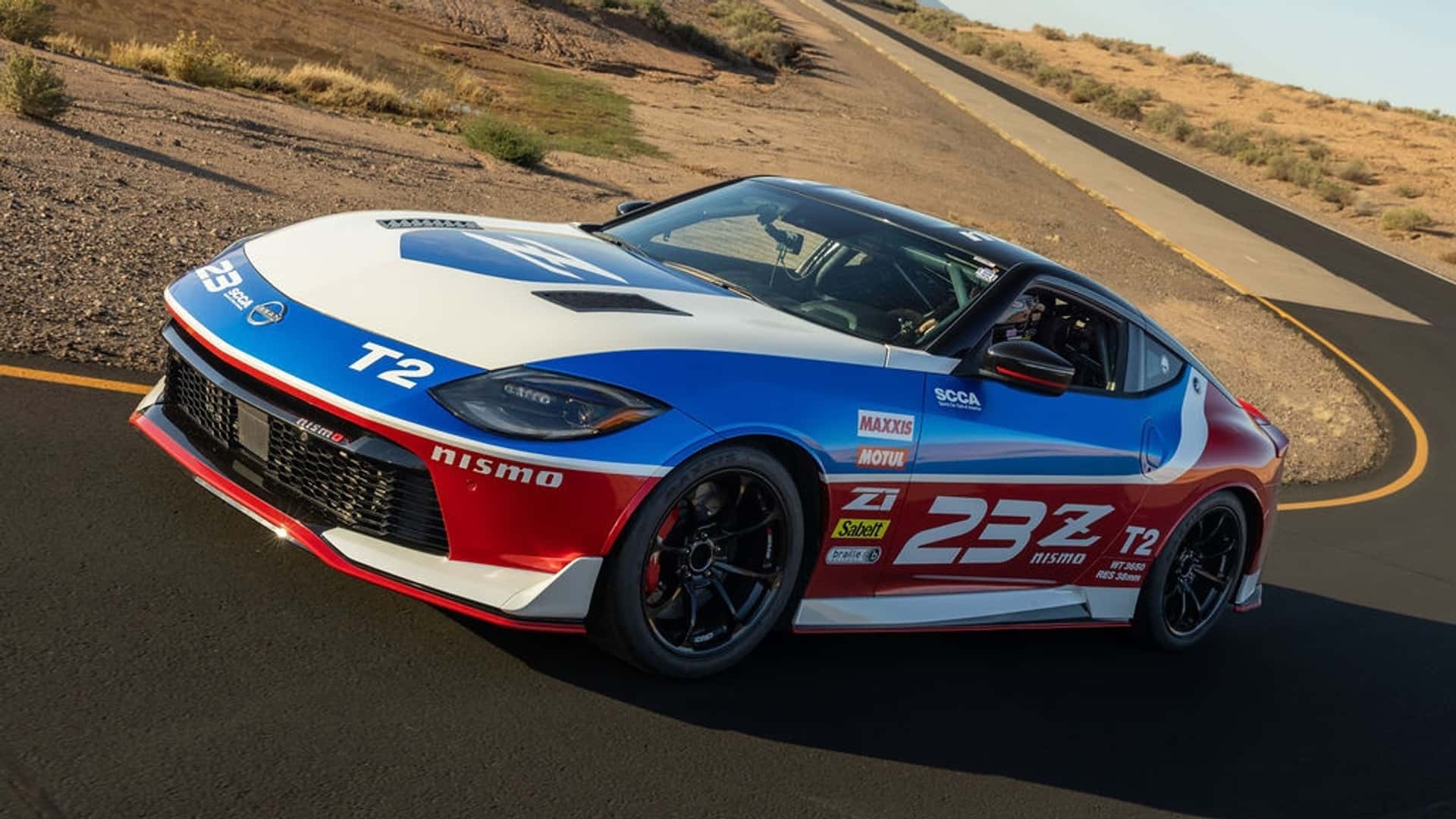 Nissan Employees Built A Race-Ready Z With The Perfect Throwback Livery