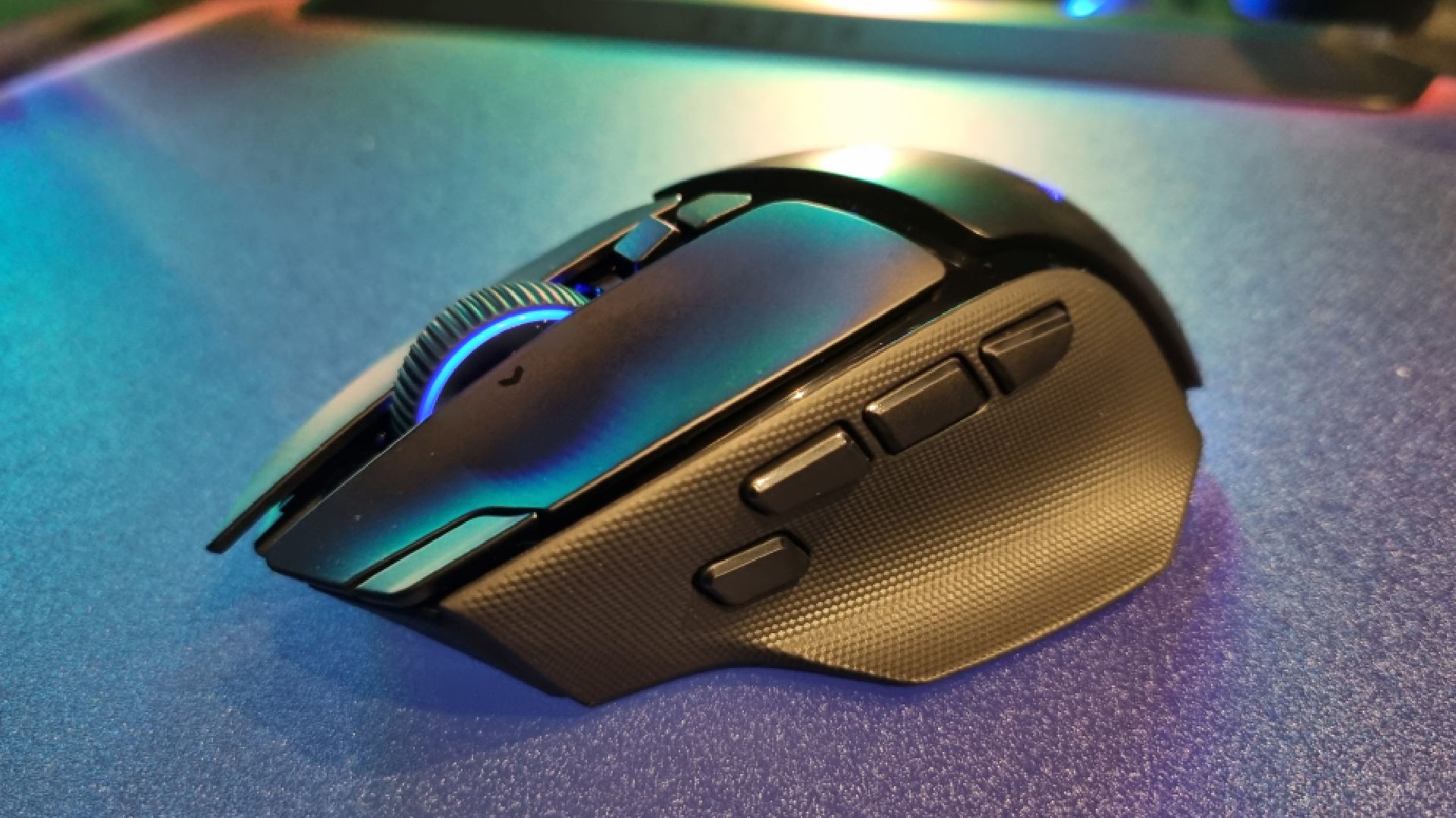 Razer’s new gaming mouse can execute perfect 180 degree turns at the click of a button