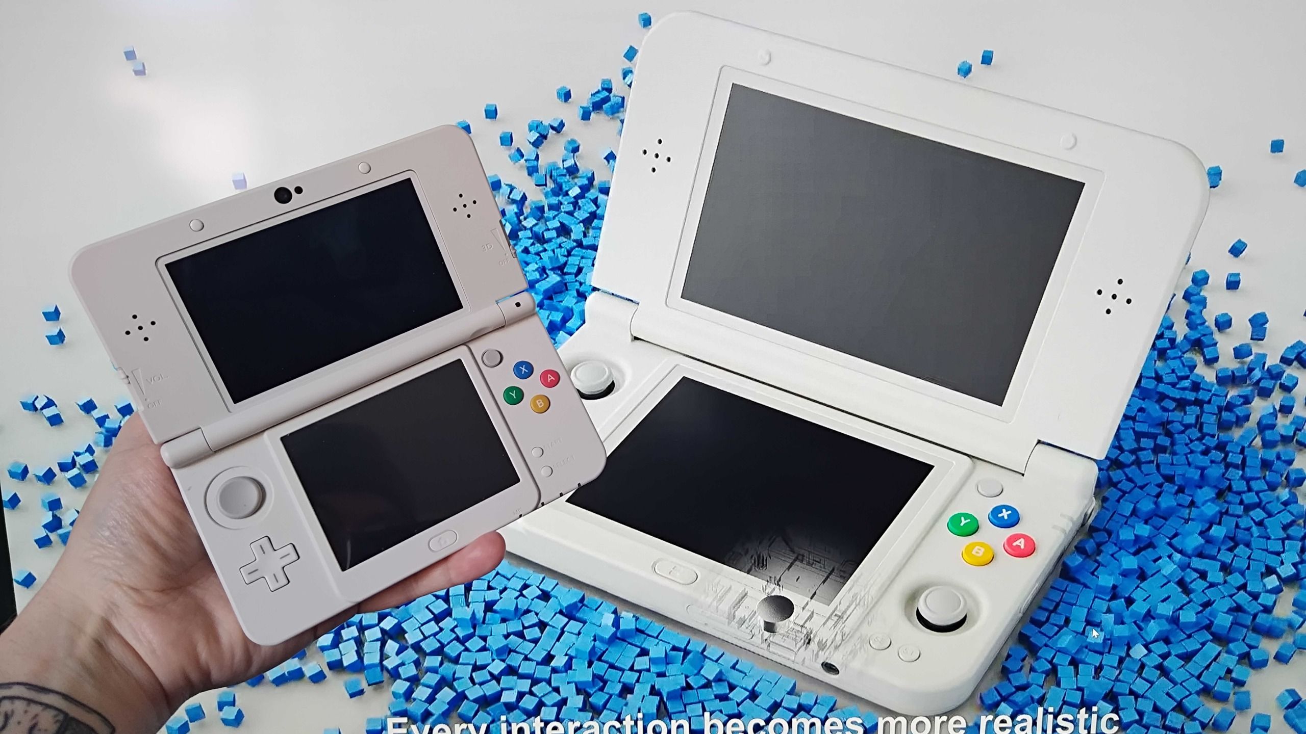 Anbernic is double-dipping into dual-screen handhelds with a new 3DS clone