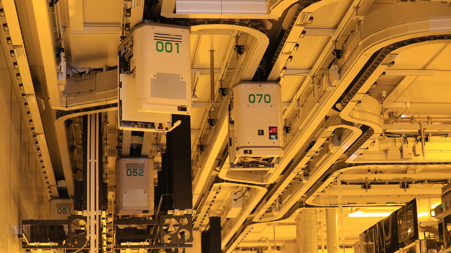 Intel asks FCC for waiver to buy foreign robots — chipmaker’s automated guided vehicles could run afoul of agency’s sweeping robot ban