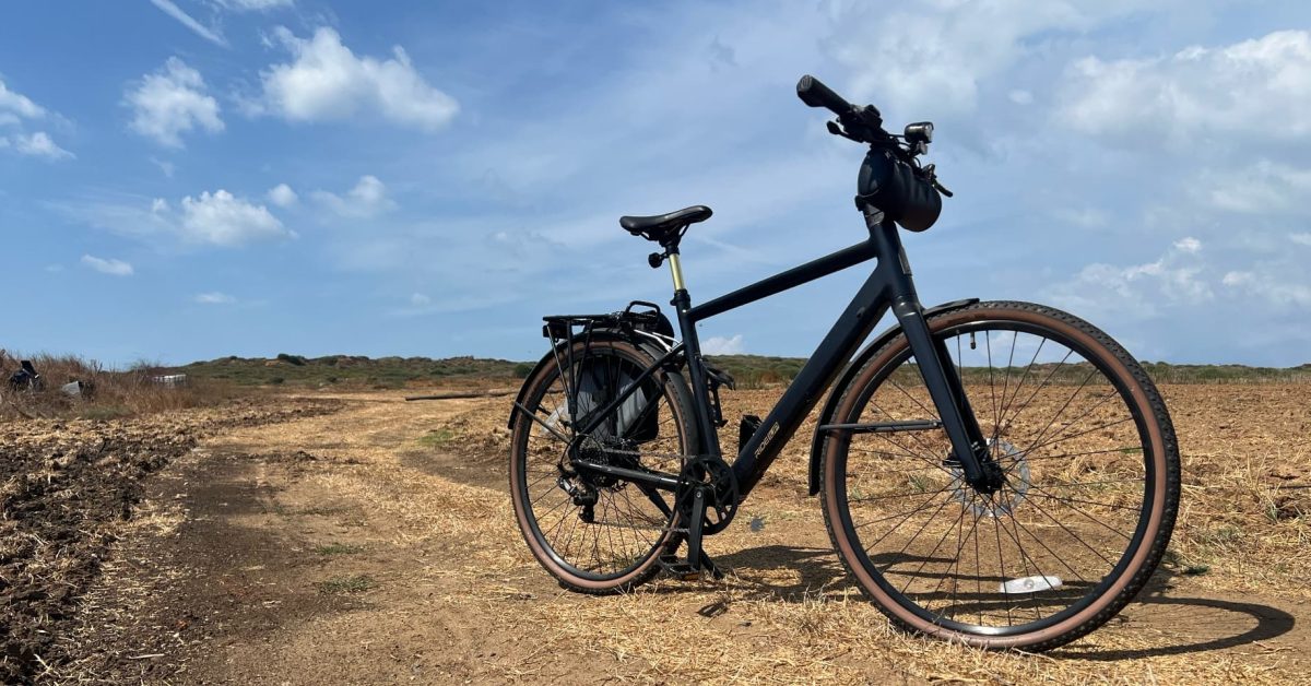 I tried taking the budget-priced Ride1Up Roadster V3 e-bike off-roading. Here’s what happened next