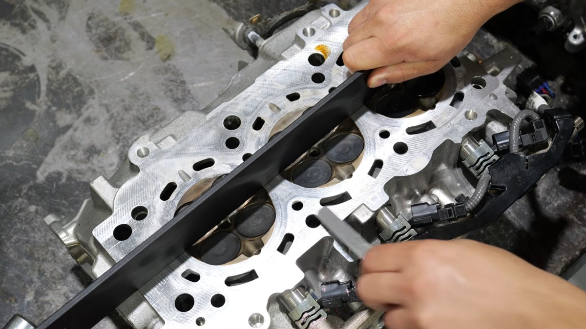 This Blown Toyota V6 May Hold the Secret to the Tundra’s Engine Failures