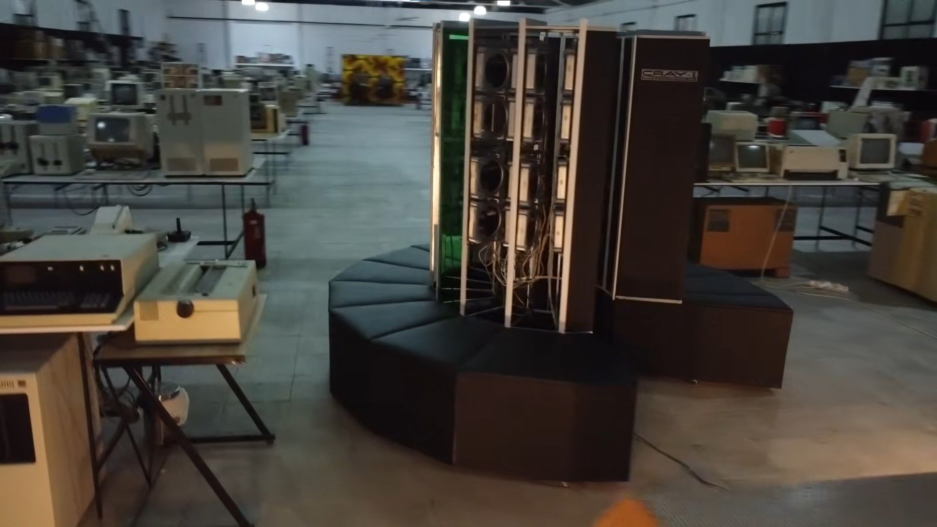 Working Cray-1 supercomputer replica packs 30 vintage Mac Minis and 1.5 TFLOPS — passively cooled tribute is 9,375x faster than the 1976 supercomputer