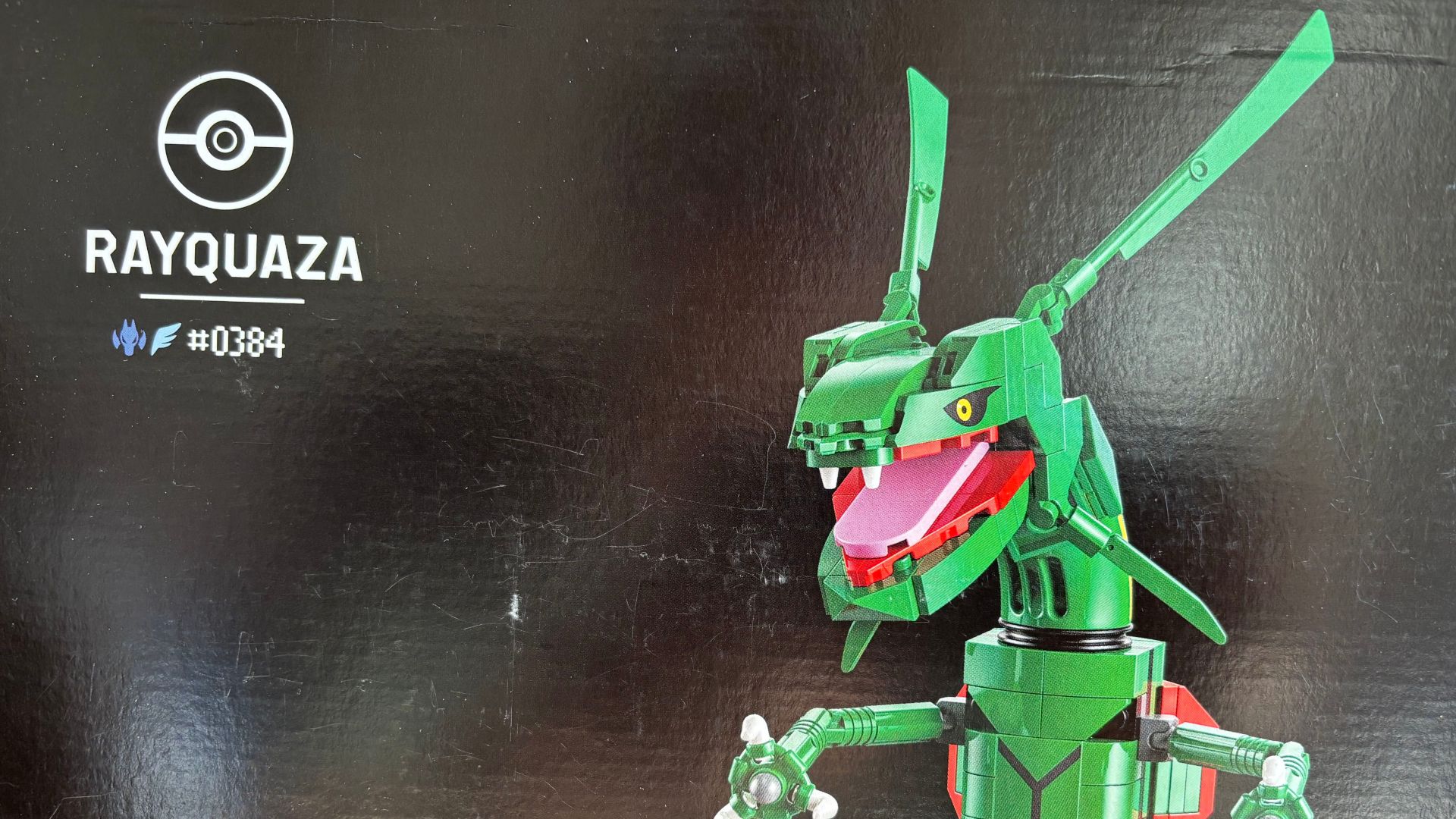 Lego Rayquaza is maybe one of the best Pokemon builds out there, even if the price remains less than legendary