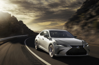 2022 Lexus ES arrives with a mild facelift and new interior updates