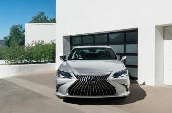 2022 Lexus ES Arrives With Tweaked Tech, New 300h F Sport Trim