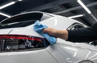 You Shouldn’t Use A Microfiber Towel If It’s Touched The Ground – Here’s Why