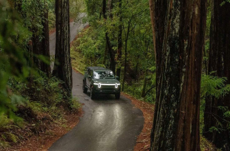 Rivian will offer buyers of its EVs custom insurance coverage